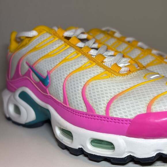 Nike Air Max Plus Premium 'White Tropical Twist' CJ9922-100 - Picture 8 of 9